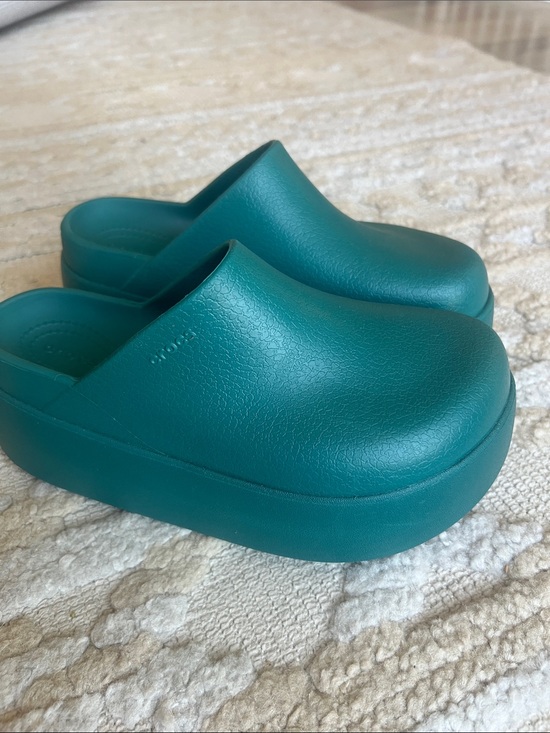 CROCS Shoes - Dylan Platform Clogs